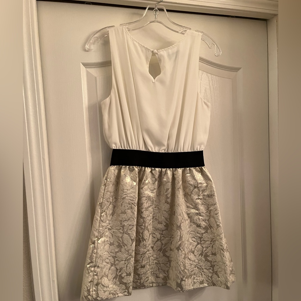 Iz Byer Golden Fit & Flare Floral Mini Fashion Dress Sz: M (Juniors)